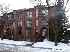 Spacieux condominium à louer complètement meublé et équipé dans le quartier Ahuntsic à Montréal
