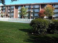 Joli condominium Sainte-Foy Québec, appartement location condo meuble.
