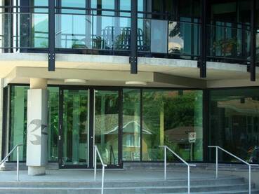 QS022 - Image 3