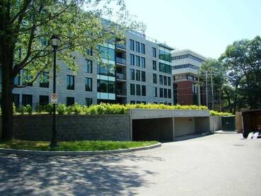 QS022 - Image 2