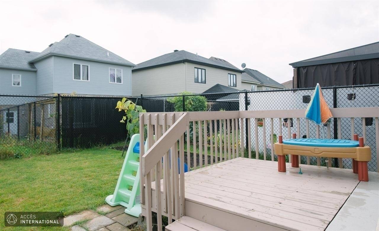Maison complètement meublée à louer à Brossard Accès International