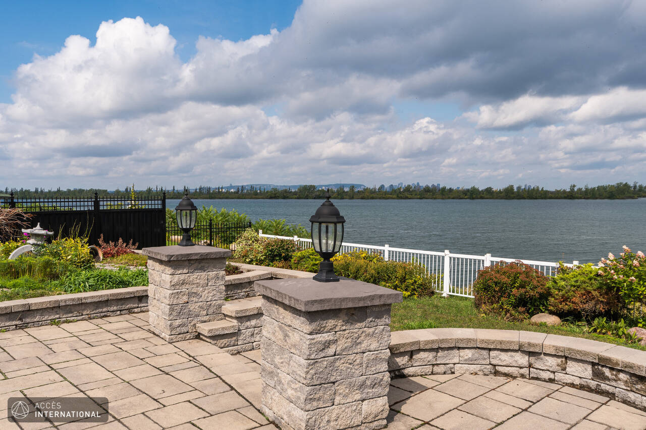 Maison à louer à Candiac avec une vue magnifique sur le Fleuve Saint