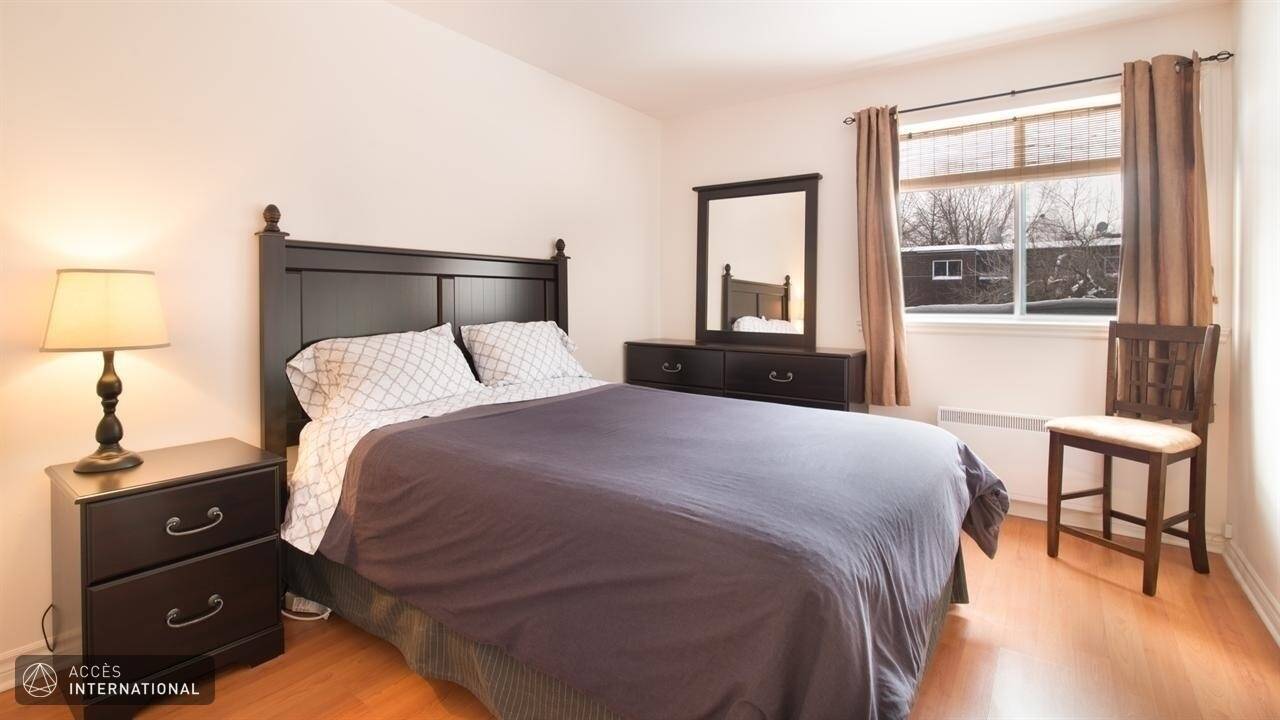 Furnished condo for rent in Montreal's subburb of Pierrefonds Accès