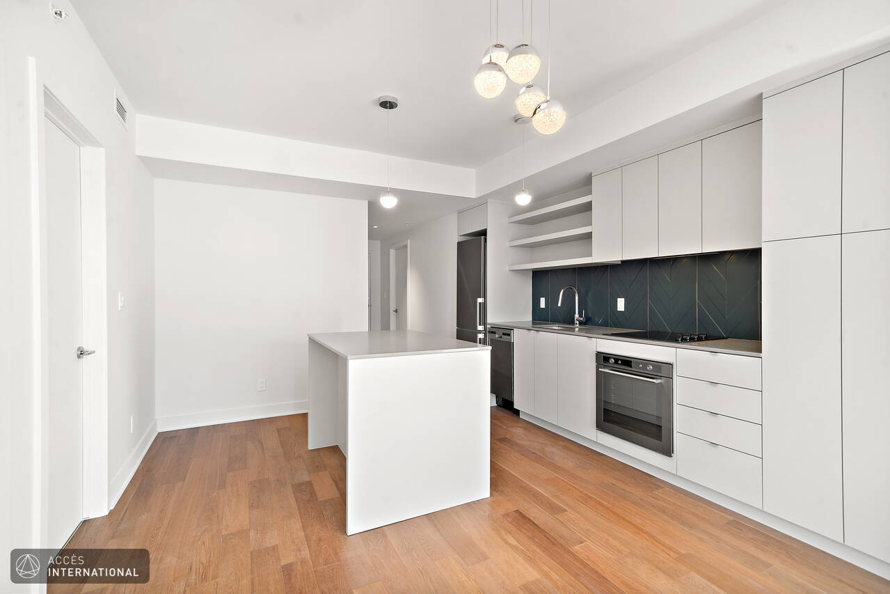 Condo A Louer Dans Le Shop Angus 1 Chambre Et Semi Meuble Acces International
