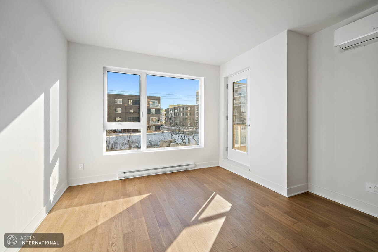 Condo A Louer Dans Le Shop Angus 1 Chambre Et Semi Meuble Acces International