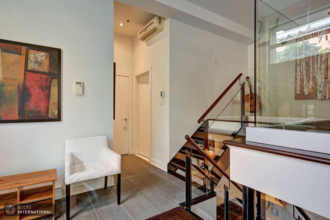 Furnished apartment for rent in the heart of Little Italy Rosemont