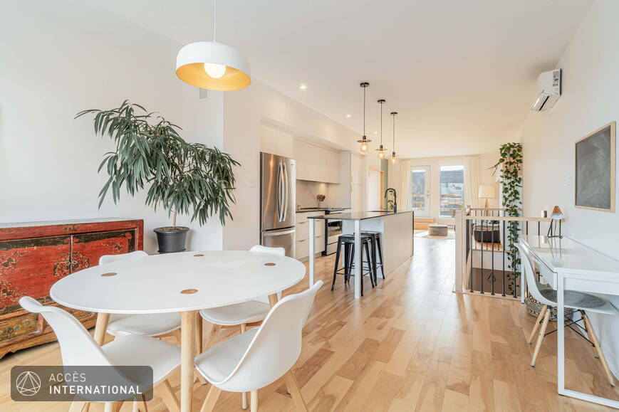 Furnished townhouse style apartment for rent in Shop Angus Rosemont