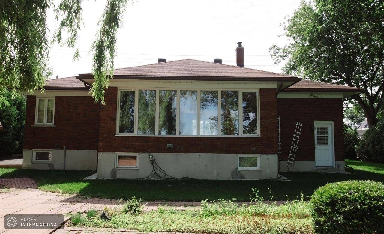 Magnifique maison à louer à Montreal, 3 chambres au bord de l'eau à Rivière des Prairies Accès