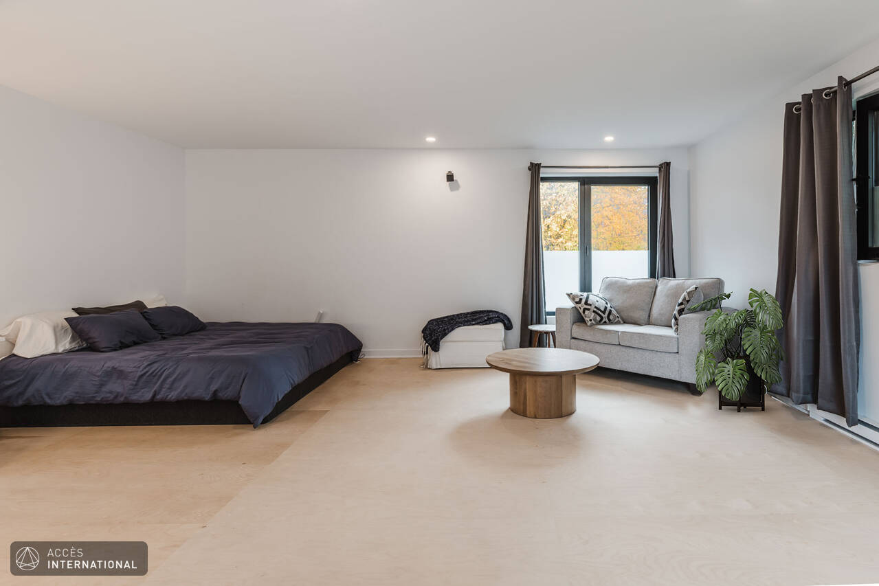 Magnifique maison à SaintBrunodeMontarville Accès International