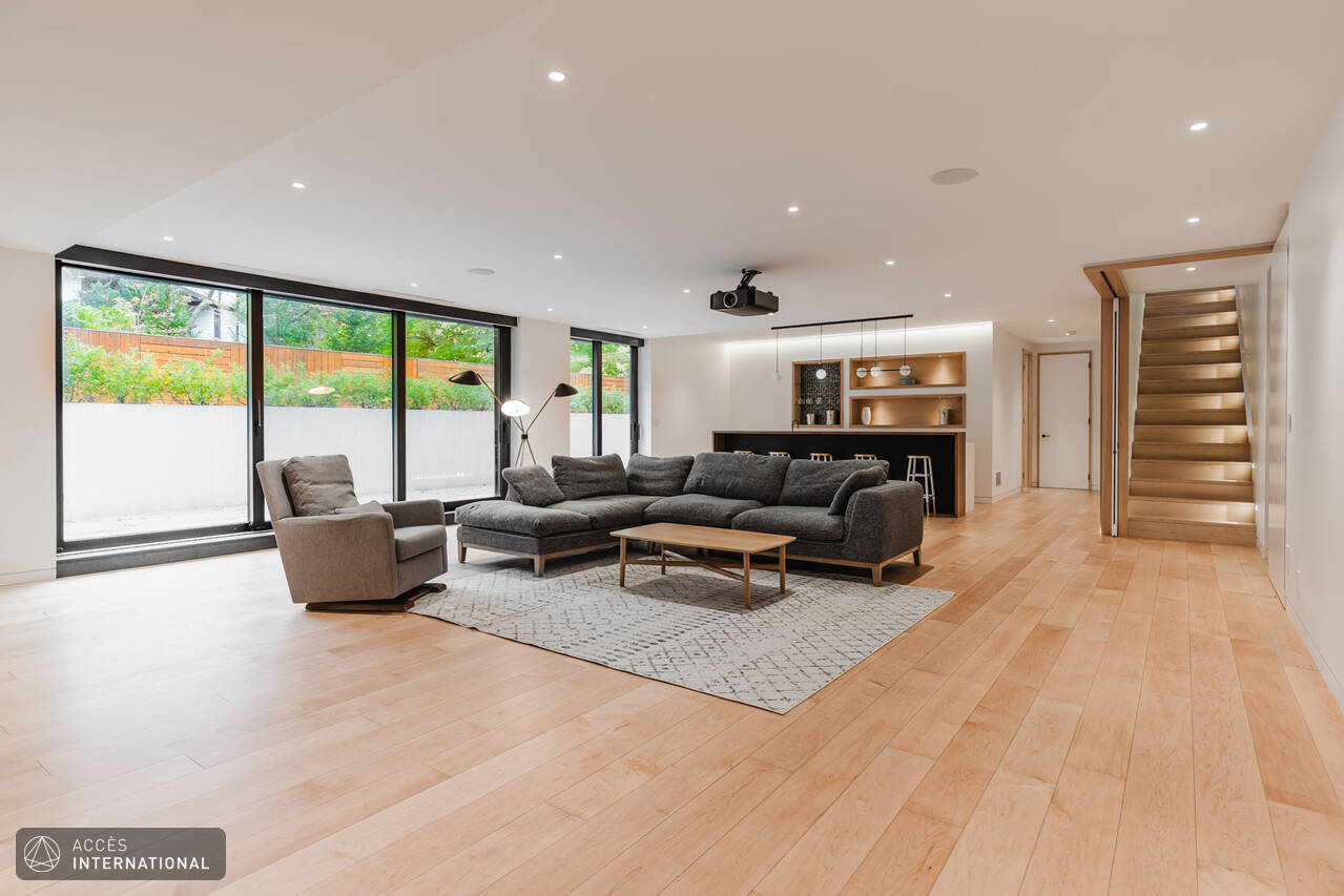 Magnifique maison à SaintBrunodeMontarville Accès International