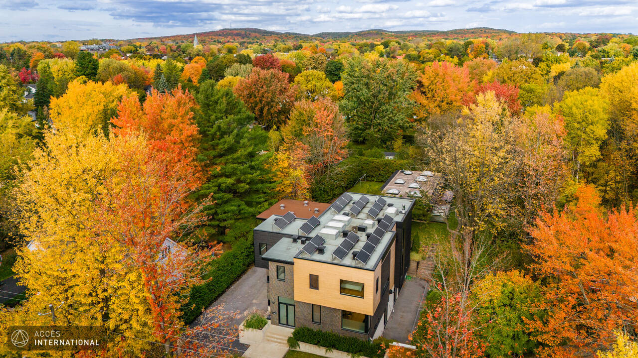 Magnifique maison à SaintBrunodeMontarville Accès International