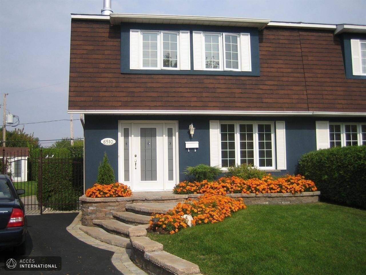 Cottage à louer sur trois niveaux superbement aménagé à SainteRose