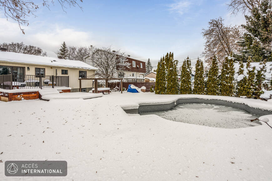 Charming house for rent in SainteRose, Laval Accès International Accès International