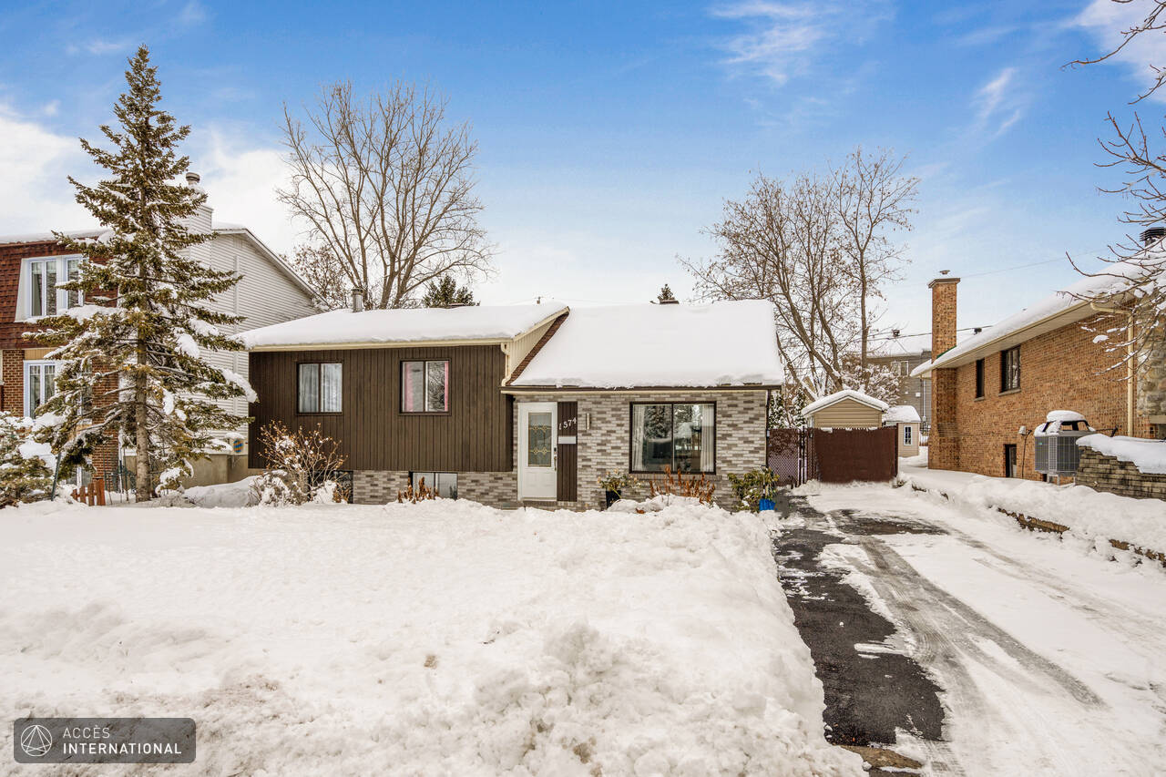 Charmante maison à louer à SainteRose, Laval Accès International